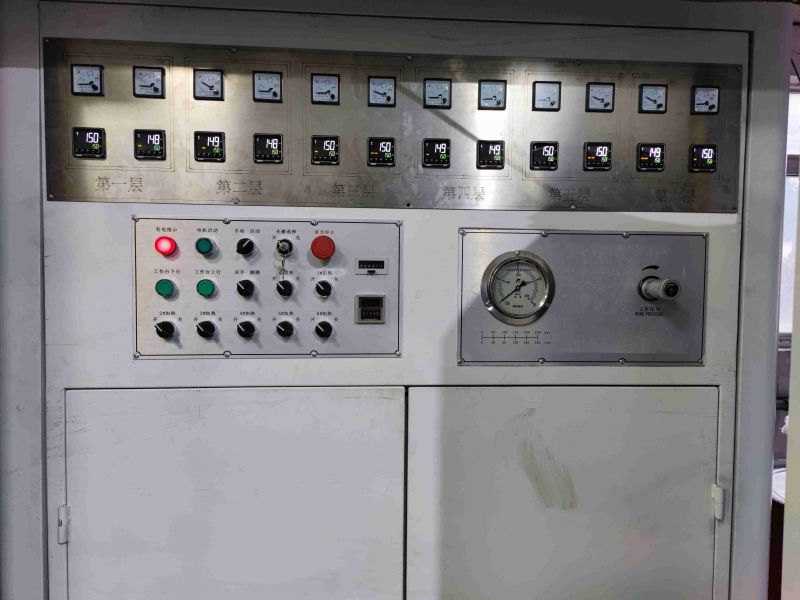 四柱液压机液压控制系统的工作原理